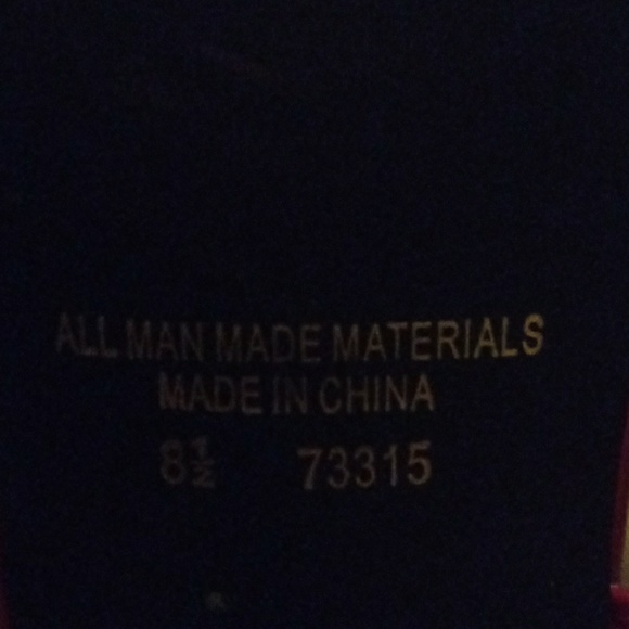 Shoes - Picture 4 of 6